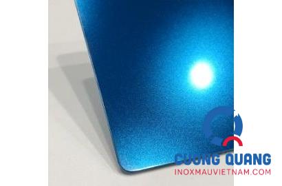 Tổng hợp các đặc tính và ứng dụng đa dạng của inox màu trong đời sống hiện nay.